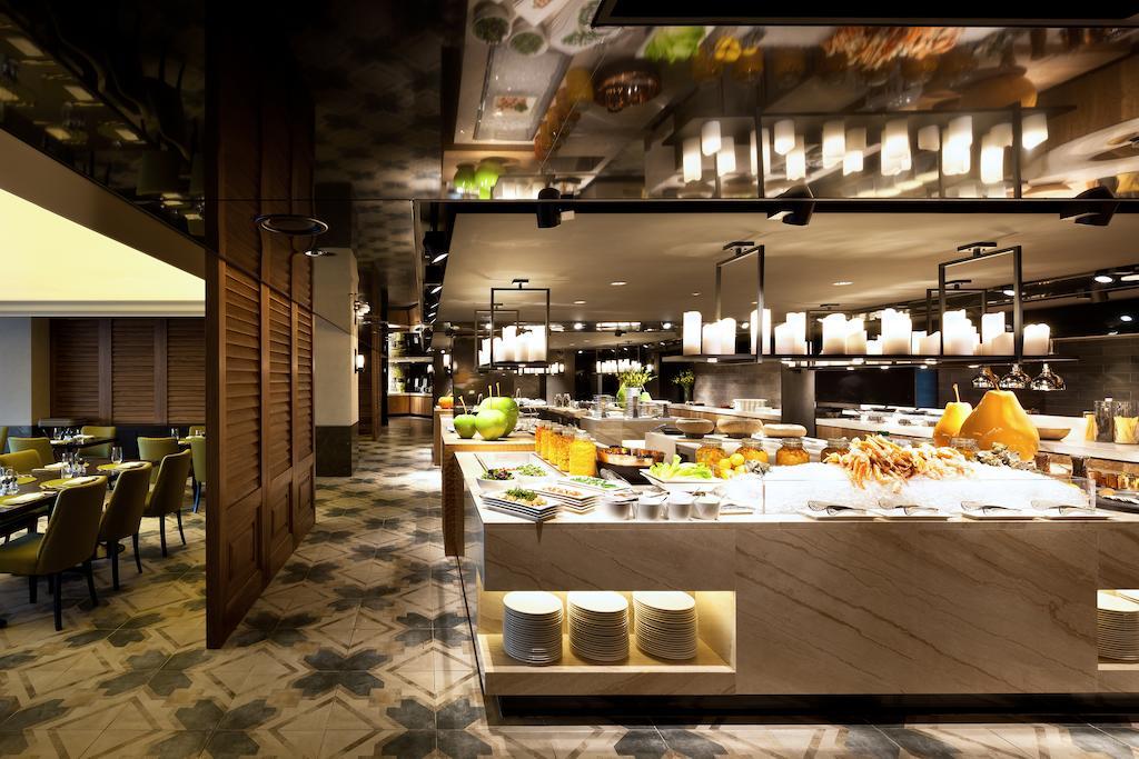 Kensington Jeju Hotel Dış mekan fotoğraf The buffet at the restaurant