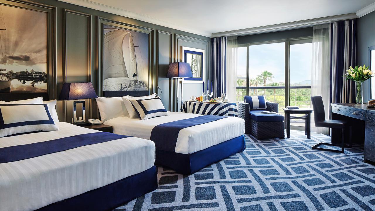 Kensington Jeju Hotel Dış mekan fotoğraf A guest room at The Carlyle